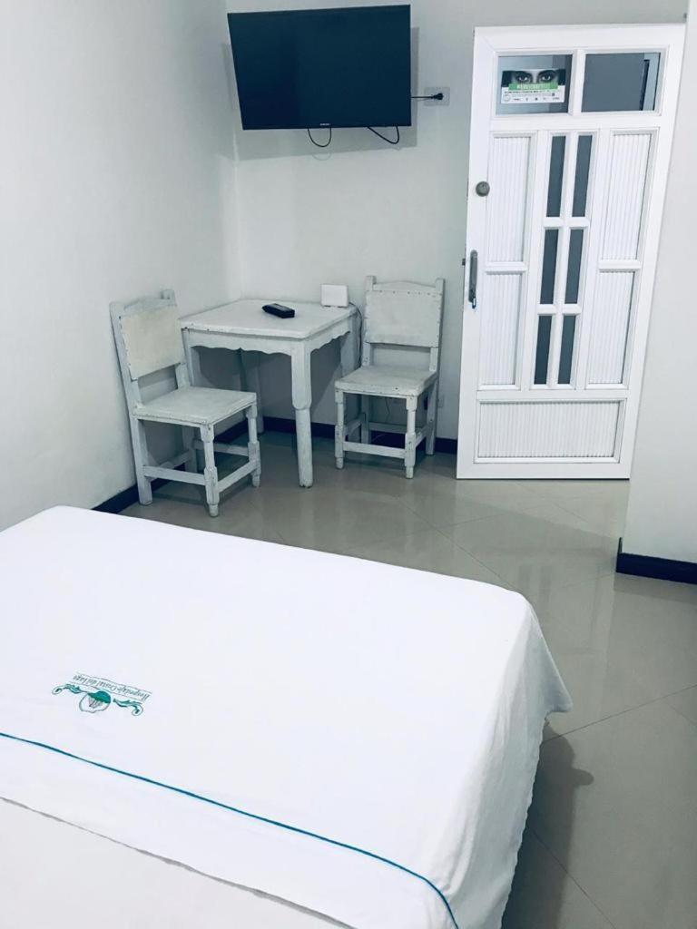Hospedaje 3 Esquinas กัวตาเป ภายนอก รูปภาพ